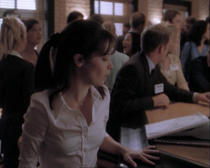 Charmed-Online-dot-net_108TheTruthIsOutThereAndItHurts0493.jpg