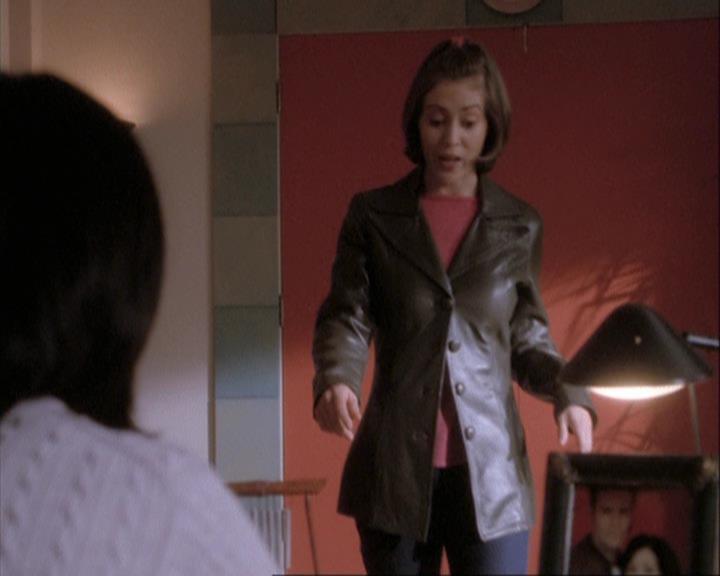 Charmed-Online-dot-net_108TheTruthIsOutThereAndItHurts0506.jpg Charmed-Online-dot-net_108TheTruthIsOutThereAndItHurts0506.jpg