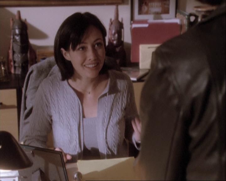 Charmed-Online-dot-net_108TheTruthIsOutThereAndItHurts0512.jpg Charmed-Online-dot-net_108TheTruthIsOutThereAndItHurts0512.jpg