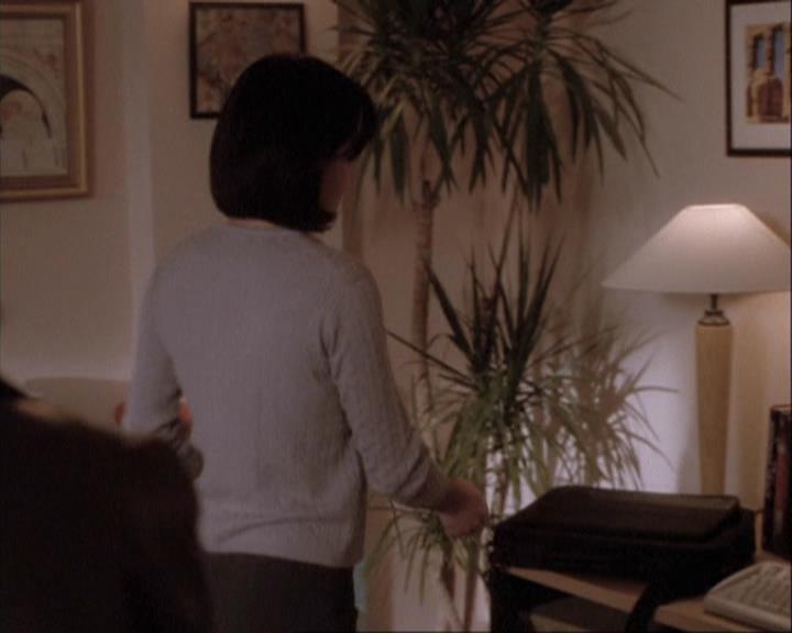 Charmed-Online-dot-net_108TheTruthIsOutThereAndItHurts0516.jpg Charmed-Online-dot-net_108TheTruthIsOutThereAndItHurts0516.jpg