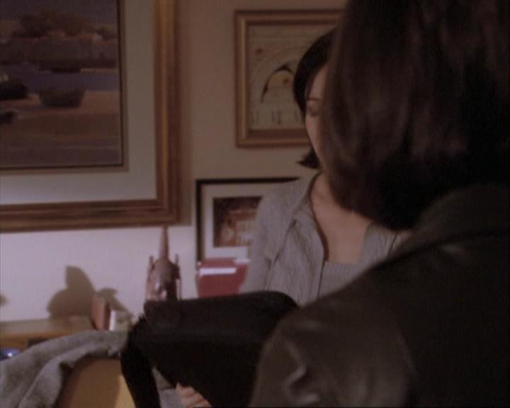 Charmed-Online-dot-net_108TheTruthIsOutThereAndItHurts0520.jpg Charmed-Online-dot-net_108TheTruthIsOutThereAndItHurts0520.jpg