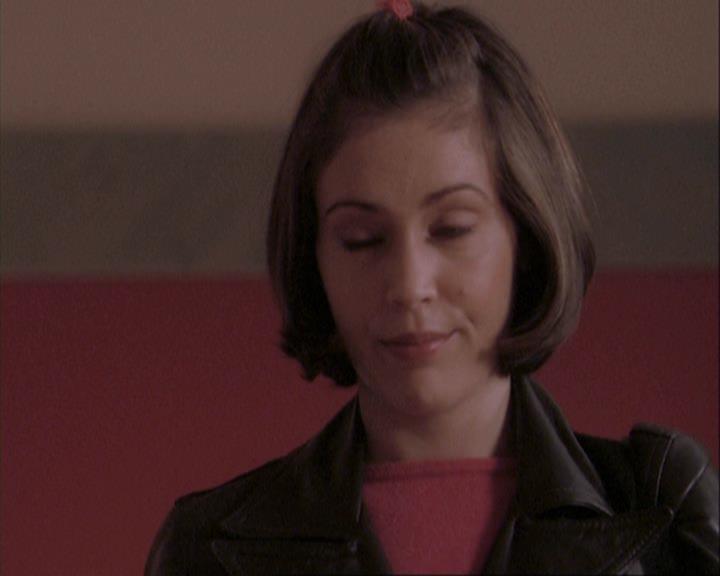 Charmed-Online-dot-net_108TheTruthIsOutThereAndItHurts0555.jpg Charmed-Online-dot-net_108TheTruthIsOutThereAndItHurts0555.jpg