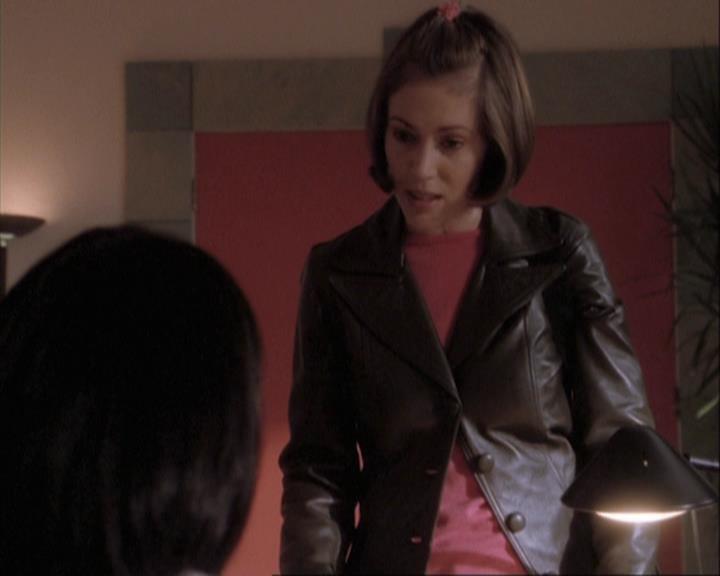 Charmed-Online-dot-net_108TheTruthIsOutThereAndItHurts0562.jpg Charmed-Online-dot-net_108TheTruthIsOutThereAndItHurts0562.jpg