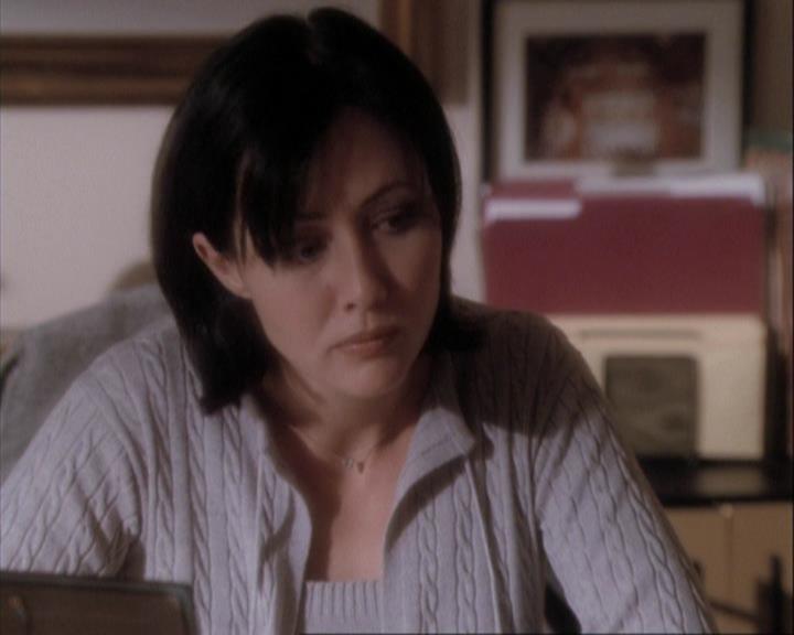 Charmed-Online-dot-net_108TheTruthIsOutThereAndItHurts0578.jpg Charmed-Online-dot-net_108TheTruthIsOutThereAndItHurts0578.jpg