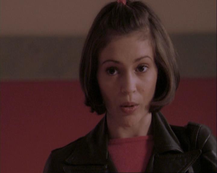 Charmed-Online-dot-net_108TheTruthIsOutThereAndItHurts0582.jpg Charmed-Online-dot-net_108TheTruthIsOutThereAndItHurts0582.jpg