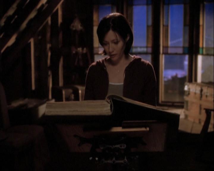Charmed-Online-dot-net_108TheTruthIsOutThereAndItHurts0645.jpg