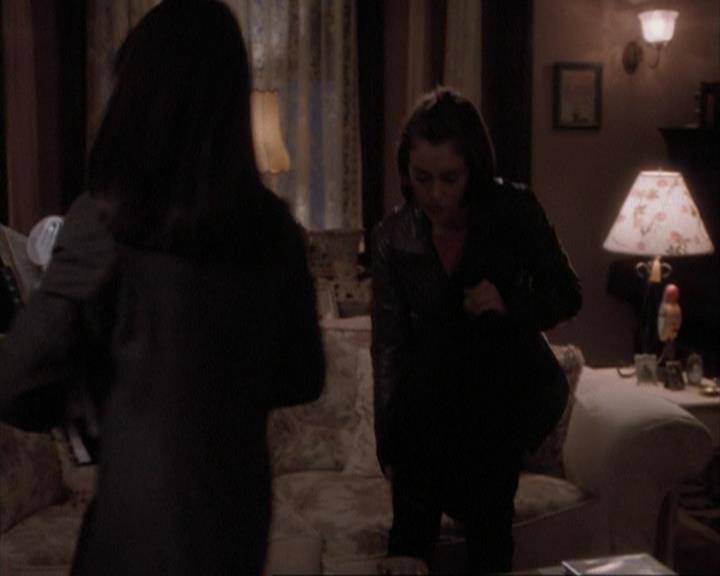 Charmed-Online-dot-net_108TheTruthIsOutThereAndItHurts0651.jpg Charmed-Online-dot-net_108TheTruthIsOutThereAndItHurts0651.jpg
