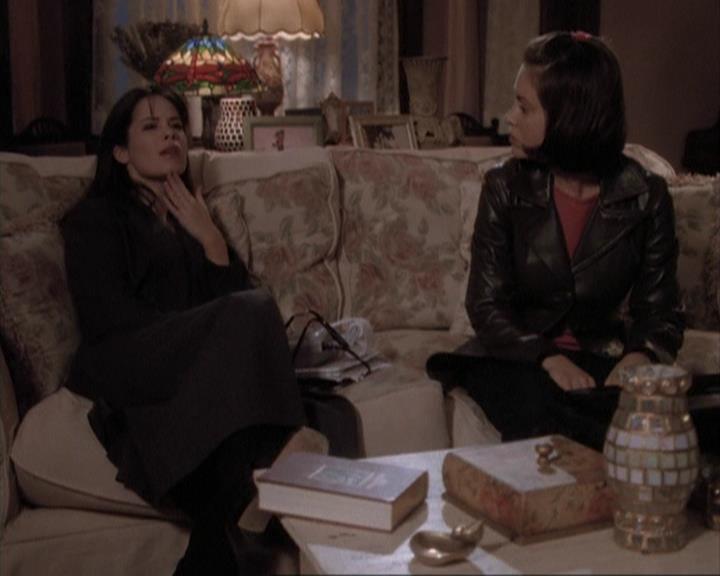 Charmed-Online-dot-net_108TheTruthIsOutThereAndItHurts0654.jpg Charmed-Online-dot-net_108TheTruthIsOutThereAndItHurts0654.jpg