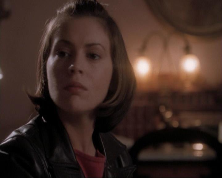 Charmed-Online-dot-net_108TheTruthIsOutThereAndItHurts0656.jpg Charmed-Online-dot-net_108TheTruthIsOutThereAndItHurts0656.jpg