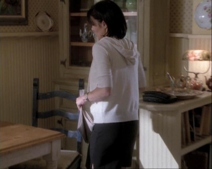 Charmed-Online-dot-net_108TheTruthIsOutThereAndItHurts0828.jpg Charmed-Online-dot-net_108TheTruthIsOutThereAndItHurts0828.jpg