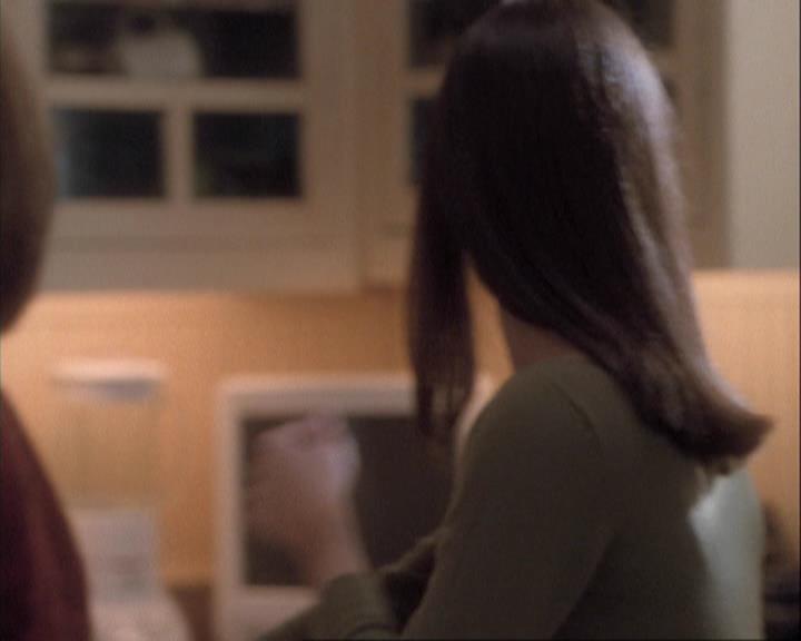 Charmed-Online-dot-net_108TheTruthIsOutThereAndItHurts0867.jpg Charmed-Online-dot-net_108TheTruthIsOutThereAndItHurts0867.jpg