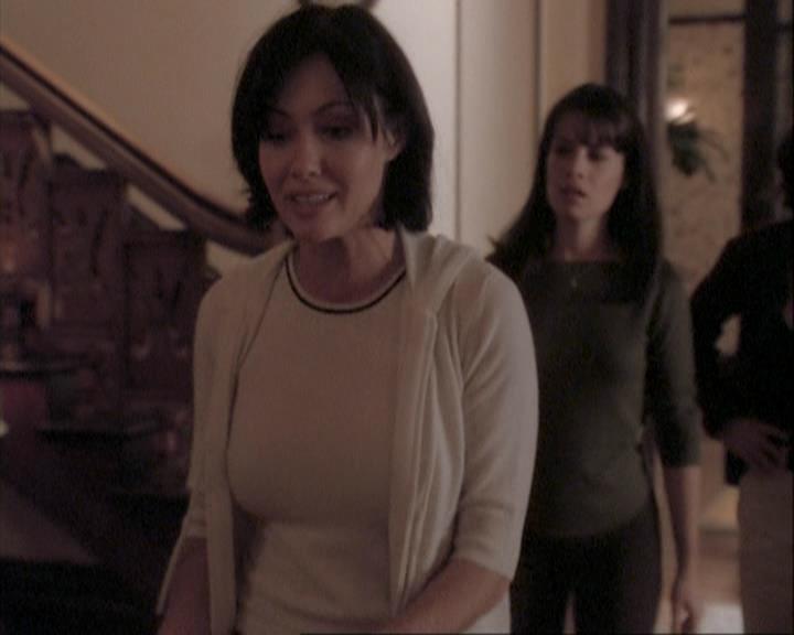 Charmed-Online-dot-net_108TheTruthIsOutThereAndItHurts0921.jpg Charmed-Online-dot-net_108TheTruthIsOutThereAndItHurts0921.jpg