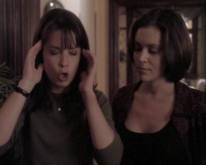 Charmed-Online-dot-net_108TheTruthIsOutThereAndItHurts0975.jpg Charmed-Online-dot-net_108TheTruthIsOutThereAndItHurts0975.jpg