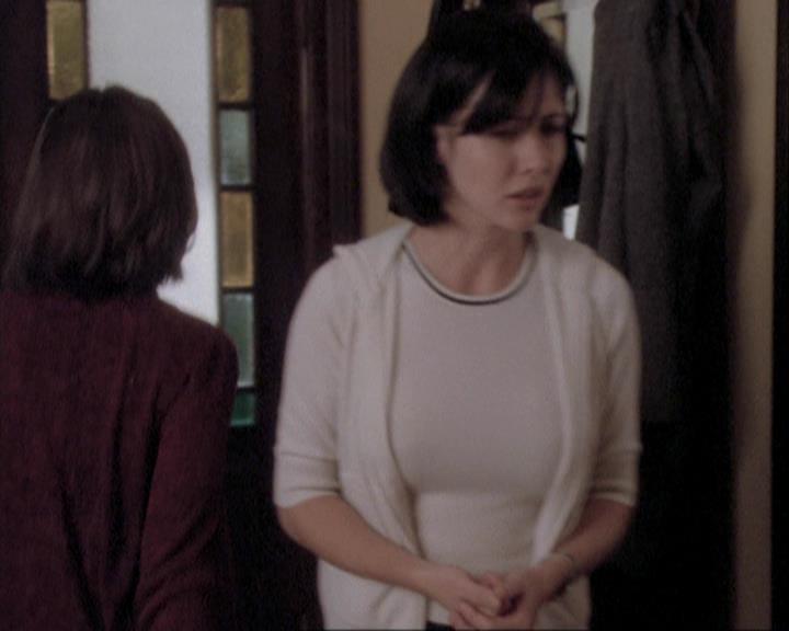 Charmed-Online-dot-net_108TheTruthIsOutThereAndItHurts0997.jpg Charmed-Online-dot-net_108TheTruthIsOutThereAndItHurts0997.jpg