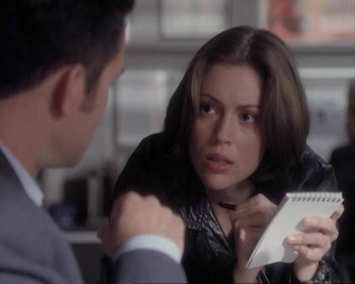 Charmed-Online-dot-net_108TheTruthIsOutThereAndItHurts1050.jpg Charmed-Online-dot-net_108TheTruthIsOutThereAndItHurts1050.jpg