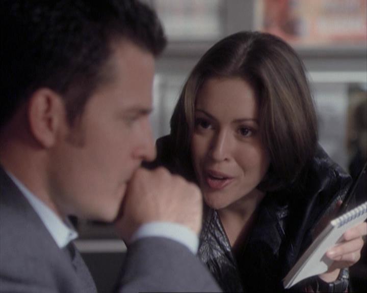 Charmed-Online-dot-net_108TheTruthIsOutThereAndItHurts1069.jpg Charmed-Online-dot-net_108TheTruthIsOutThereAndItHurts1069.jpg