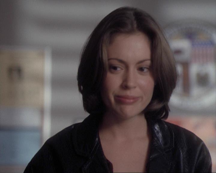 Charmed-Online-dot-net_108TheTruthIsOutThereAndItHurts1074.jpg Charmed-Online-dot-net_108TheTruthIsOutThereAndItHurts1074.jpg