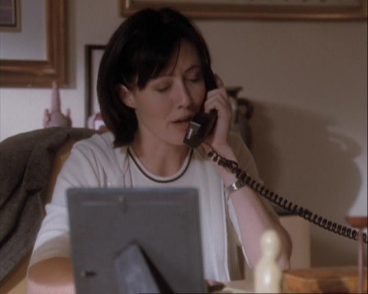 Charmed-Online-dot-net_108TheTruthIsOutThereAndItHurts1093.jpg Charmed-Online-dot-net_108TheTruthIsOutThereAndItHurts1093.jpg