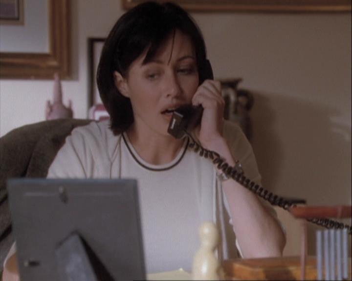 Charmed-Online-dot-net_108TheTruthIsOutThereAndItHurts1098.jpg Charmed-Online-dot-net_108TheTruthIsOutThereAndItHurts1098.jpg