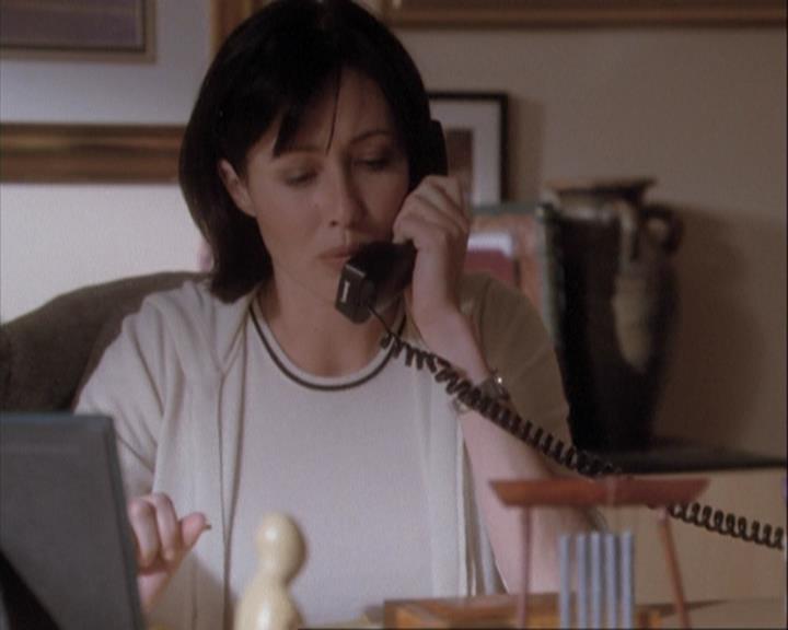 Charmed-Online-dot-net_108TheTruthIsOutThereAndItHurts1100.jpg Charmed-Online-dot-net_108TheTruthIsOutThereAndItHurts1100.jpg