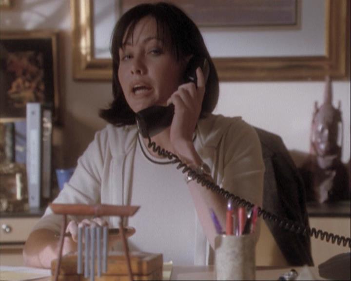 Charmed-Online-dot-net_108TheTruthIsOutThereAndItHurts1110.jpg Charmed-Online-dot-net_108TheTruthIsOutThereAndItHurts1110.jpg