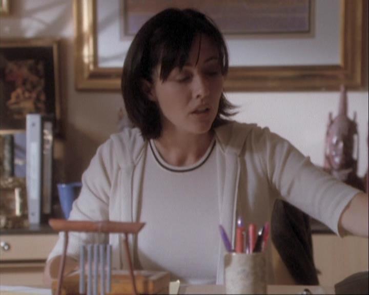 Charmed-Online-dot-net_108TheTruthIsOutThereAndItHurts1115.jpg Charmed-Online-dot-net_108TheTruthIsOutThereAndItHurts1115.jpg