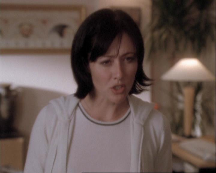 Charmed-Online-dot-net_108TheTruthIsOutThereAndItHurts1132.jpg Charmed-Online-dot-net_108TheTruthIsOutThereAndItHurts1132.jpg