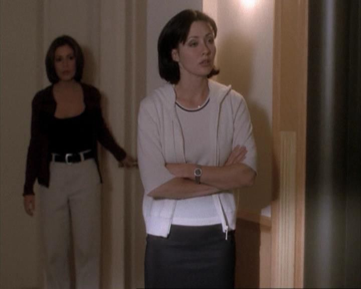 Charmed-Online-dot-net_108TheTruthIsOutThereAndItHurts1313.jpg Charmed-Online-dot-net_108TheTruthIsOutThereAndItHurts1313.jpg