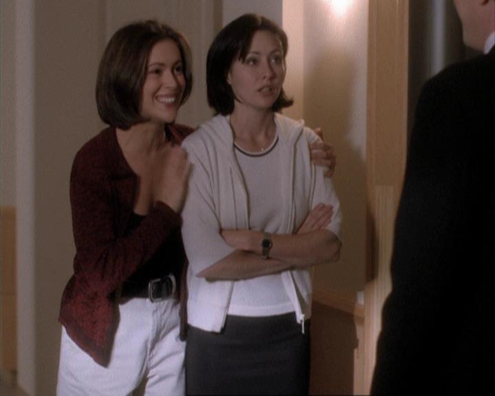 Charmed-Online-dot-net_108TheTruthIsOutThereAndItHurts1323.jpg Charmed-Online-dot-net_108TheTruthIsOutThereAndItHurts1323.jpg
