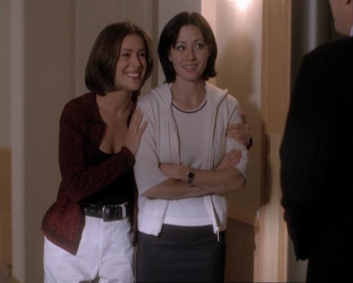 Charmed-Online-dot-net_108TheTruthIsOutThereAndItHurts1324.jpg Charmed-Online-dot-net_108TheTruthIsOutThereAndItHurts1324.jpg