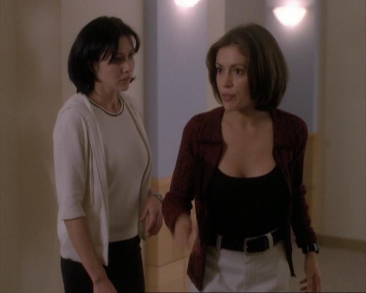 Charmed-Online-dot-net_108TheTruthIsOutThereAndItHurts1347.jpg Charmed-Online-dot-net_108TheTruthIsOutThereAndItHurts1347.jpg
