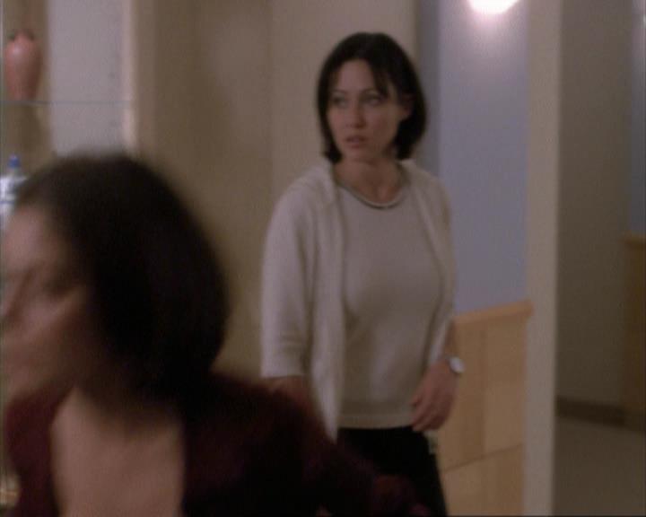 Charmed-Online-dot-net_108TheTruthIsOutThereAndItHurts1348.jpg Charmed-Online-dot-net_108TheTruthIsOutThereAndItHurts1348.jpg