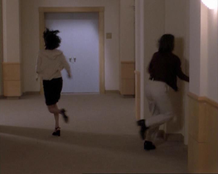 Charmed-Online-dot-net_108TheTruthIsOutThereAndItHurts1377.jpg Charmed-Online-dot-net_108TheTruthIsOutThereAndItHurts1377.jpg