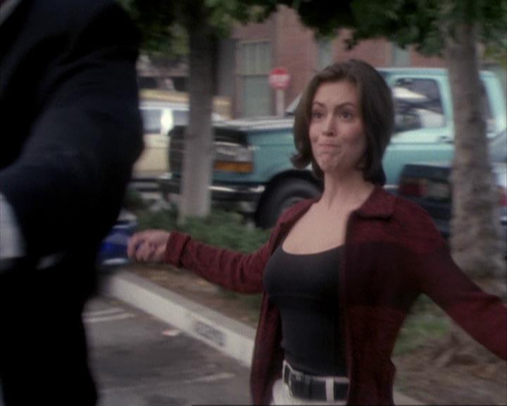 Charmed-Online-dot-net_108TheTruthIsOutThereAndItHurts1391.jpg Charmed-Online-dot-net_108TheTruthIsOutThereAndItHurts1391.jpg