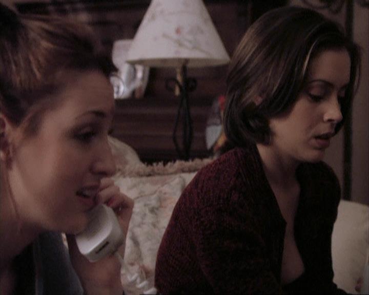 Charmed-Online-dot-net_108TheTruthIsOutThereAndItHurts1431.jpg Charmed-Online-dot-net_108TheTruthIsOutThereAndItHurts1431.jpg