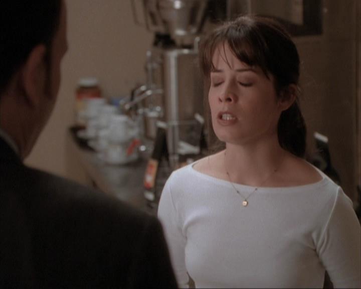 Charmed-Online-dot-net_108TheTruthIsOutThereAndItHurts1531.jpg Charmed-Online-dot-net_108TheTruthIsOutThereAndItHurts1531.jpg