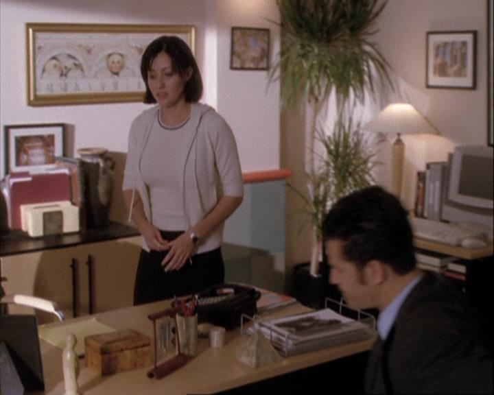 Charmed-Online-dot-net_108TheTruthIsOutThereAndItHurts1592.jpg