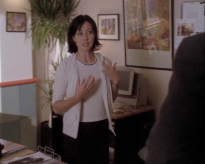 Charmed-Online-dot-net_108TheTruthIsOutThereAndItHurts1660.jpg Charmed-Online-dot-net_108TheTruthIsOutThereAndItHurts1660.jpg