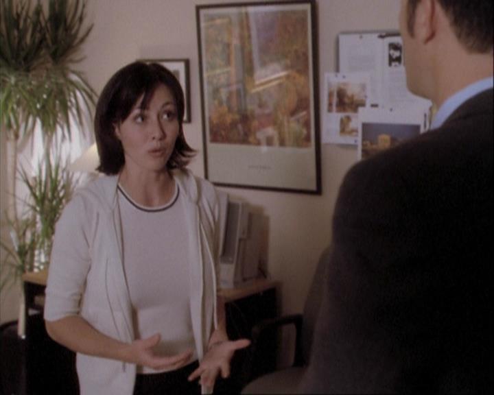 Charmed-Online-dot-net_108TheTruthIsOutThereAndItHurts1663.jpg