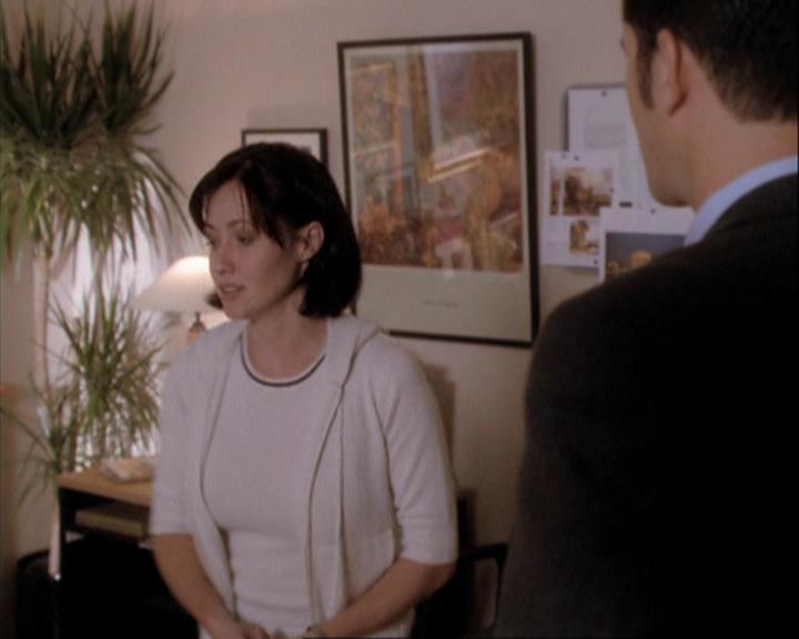 Charmed-Online-dot-net_108TheTruthIsOutThereAndItHurts1690.jpg Charmed-Online-dot-net_108TheTruthIsOutThereAndItHurts1690.jpg