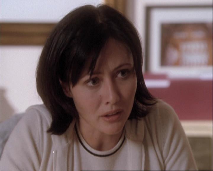 Charmed-Online-dot-net_108TheTruthIsOutThereAndItHurts1719.jpg Charmed-Online-dot-net_108TheTruthIsOutThereAndItHurts1719.jpg