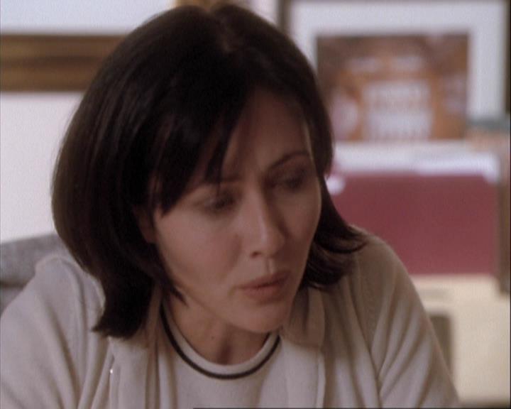 Charmed-Online-dot-net_108TheTruthIsOutThereAndItHurts1722.jpg Charmed-Online-dot-net_108TheTruthIsOutThereAndItHurts1722.jpg