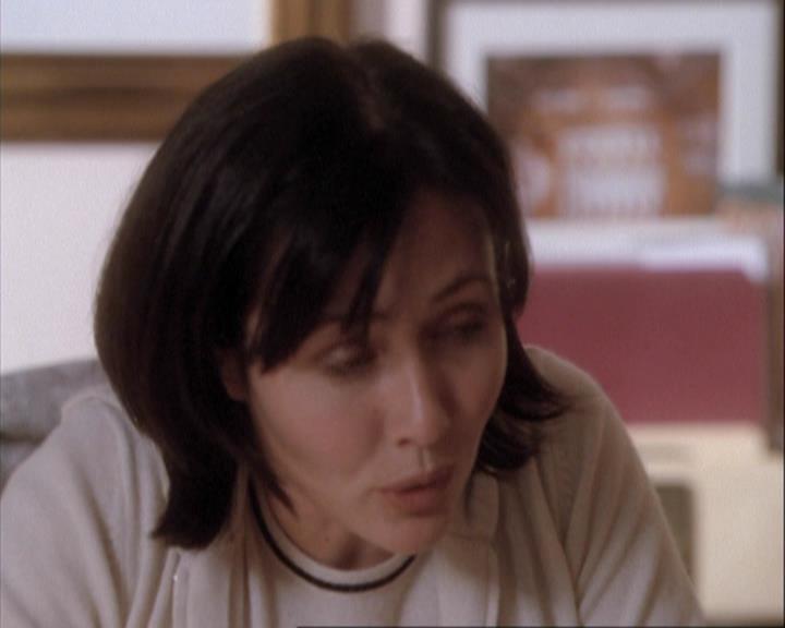 Charmed-Online-dot-net_108TheTruthIsOutThereAndItHurts1723.jpg Charmed-Online-dot-net_108TheTruthIsOutThereAndItHurts1723.jpg