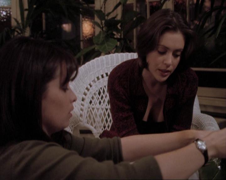 Charmed-Online-dot-net_108TheTruthIsOutThereAndItHurts1757.jpg Charmed-Online-dot-net_108TheTruthIsOutThereAndItHurts1757.jpg