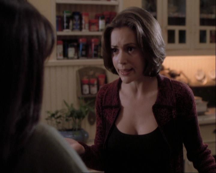 Charmed-Online-dot-net_108TheTruthIsOutThereAndItHurts1803.jpg Charmed-Online-dot-net_108TheTruthIsOutThereAndItHurts1803.jpg