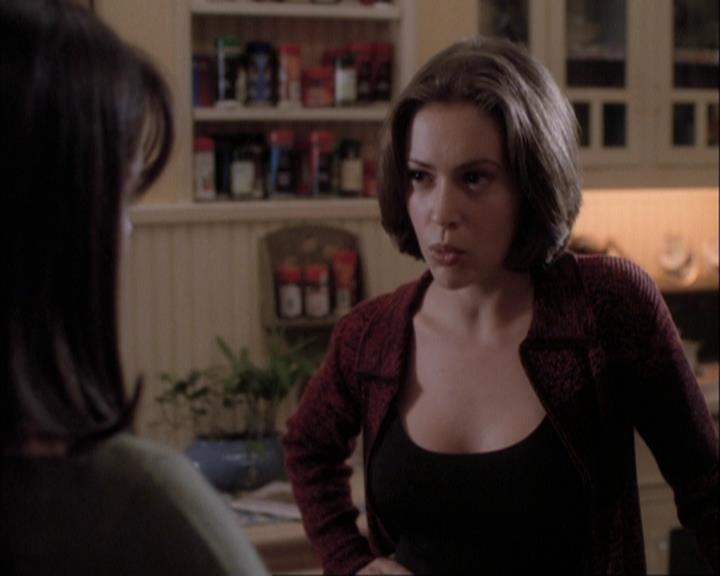 Charmed-Online-dot-net_108TheTruthIsOutThereAndItHurts1811.jpg Charmed-Online-dot-net_108TheTruthIsOutThereAndItHurts1811.jpg