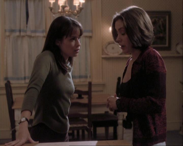 Charmed-Online-dot-net_108TheTruthIsOutThereAndItHurts1816.jpg Charmed-Online-dot-net_108TheTruthIsOutThereAndItHurts1816.jpg