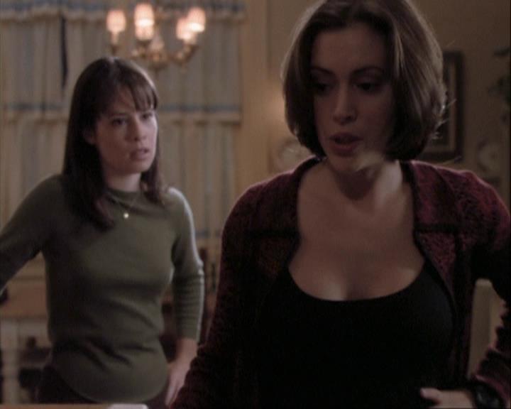 Charmed-Online-dot-net_108TheTruthIsOutThereAndItHurts1819.jpg Charmed-Online-dot-net_108TheTruthIsOutThereAndItHurts1819.jpg