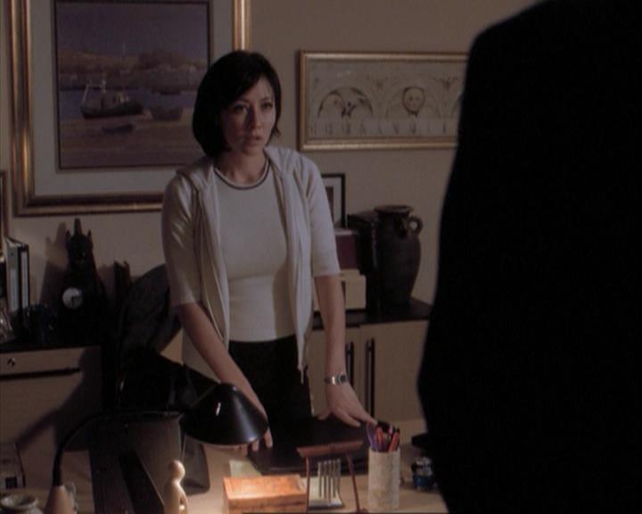 Charmed-Online-dot-net_108TheTruthIsOutThereAndItHurts1942.jpg Charmed-Online-dot-net_108TheTruthIsOutThereAndItHurts1942.jpg