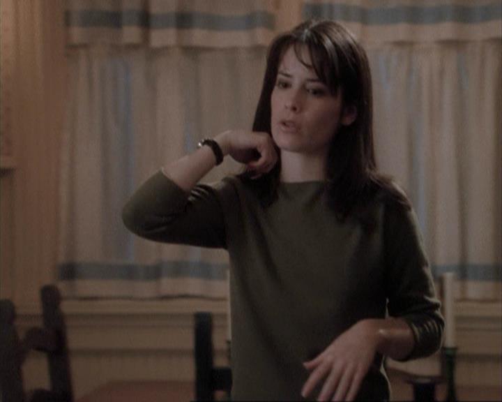 Charmed-Online-dot-net_108TheTruthIsOutThereAndItHurts1990.jpg Charmed-Online-dot-net_108TheTruthIsOutThereAndItHurts1990.jpg